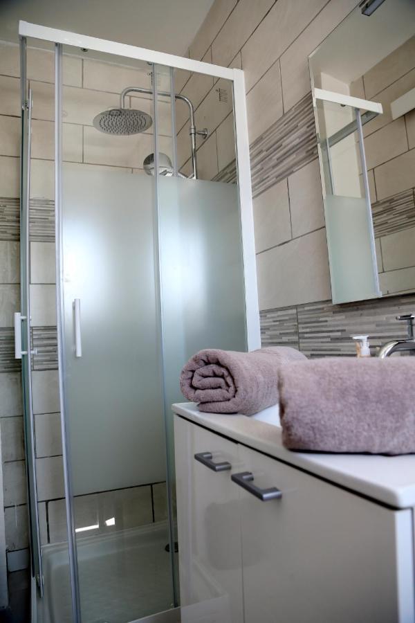 Venus Apartment Сен-Кантен Екстериор снимка