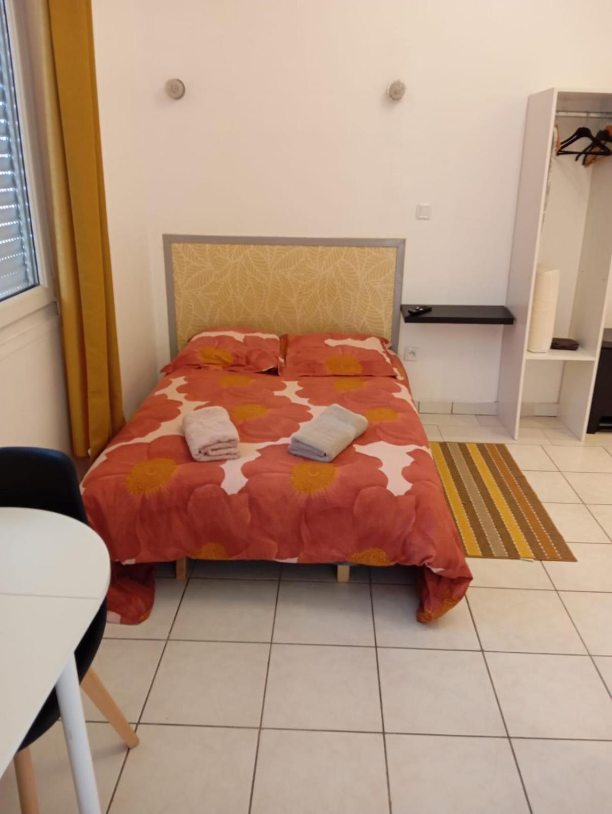 Venus Apartment Сен-Кантен Екстериор снимка
